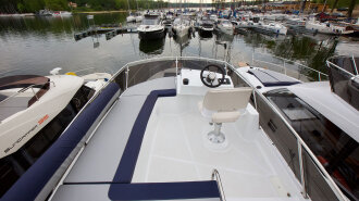 Używany jacht Jacht Platinum 35 Flybridge Active 2021 - 4 kabiny